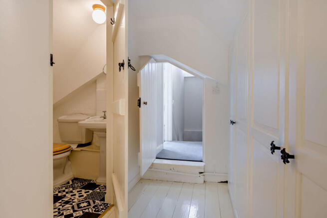 8659306-interior2...