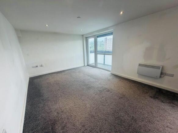 1 bed Apartment to rent Image 4