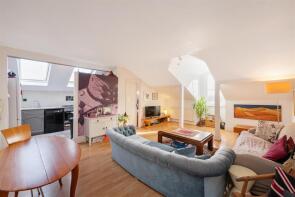 Flat 7, 27, Belsize Avenue, London NW3 4BL