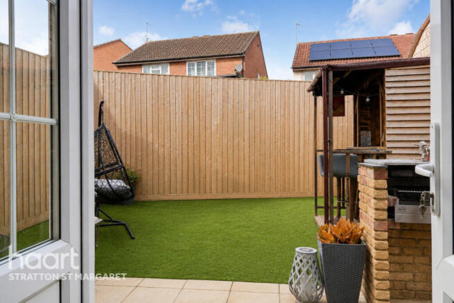 Mint Close, Swindon photo 5