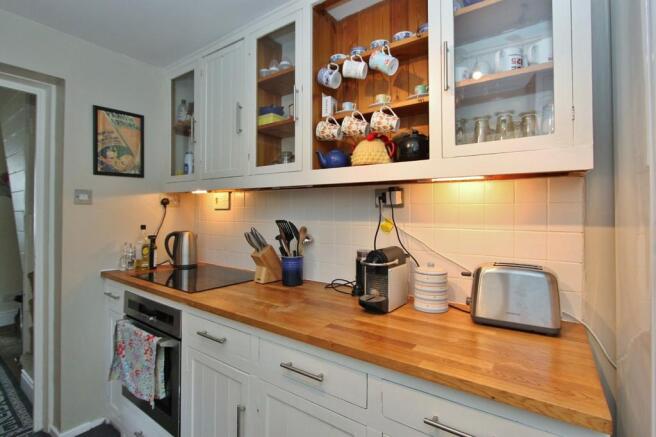 Photo 8