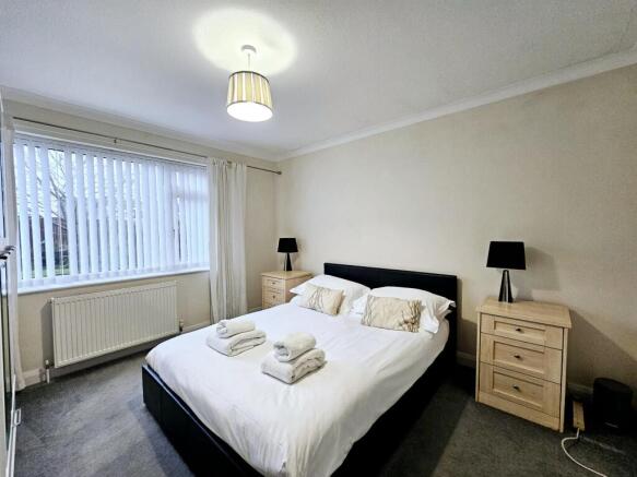 2 bed Detached Bungalow for sale Image 4