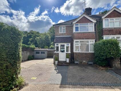 Holly Road, Haywards Heath, RH16