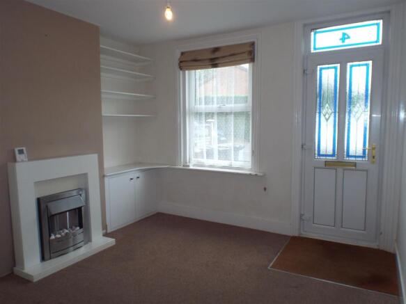 SITTING ROOM
