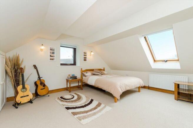 Cottage bed 1