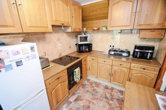 3 bed Detached for sale Image 11