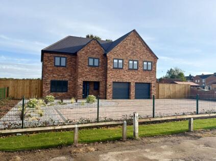 St. Marys Road, Dunsville, DN7