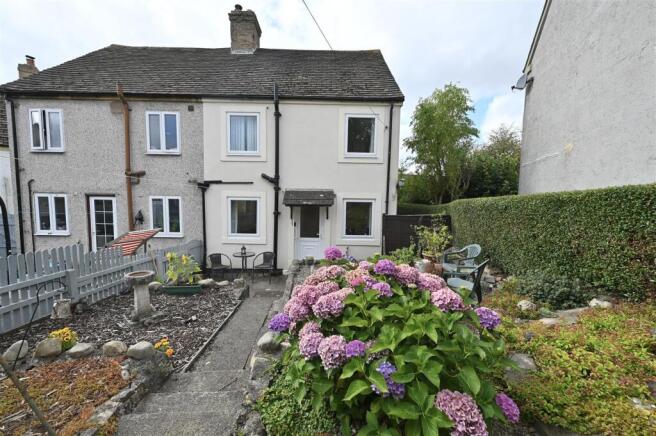 2 bed Semi-Detached for sale Image 2
