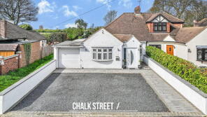 52, The Grove, Upminster RM14 2ET