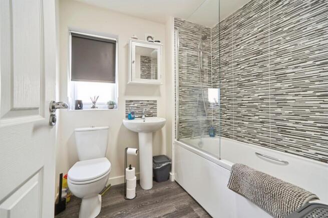 2 bed Semi-Detached for sale Image 12