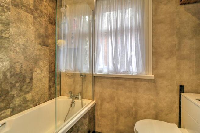 Bathroom 1.1