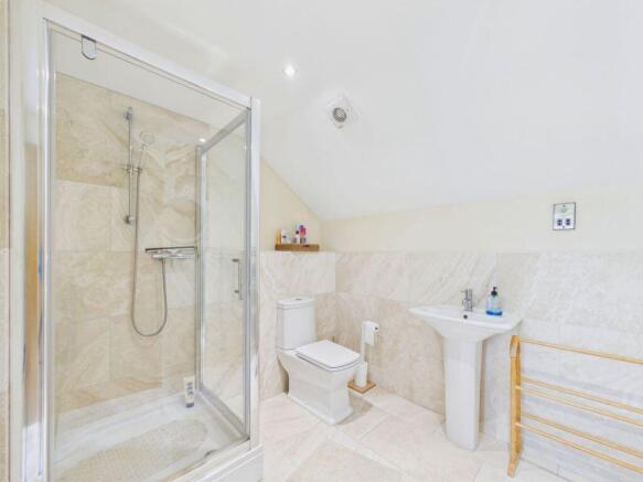 2 bed Terraced Bungalow for sale Image 10