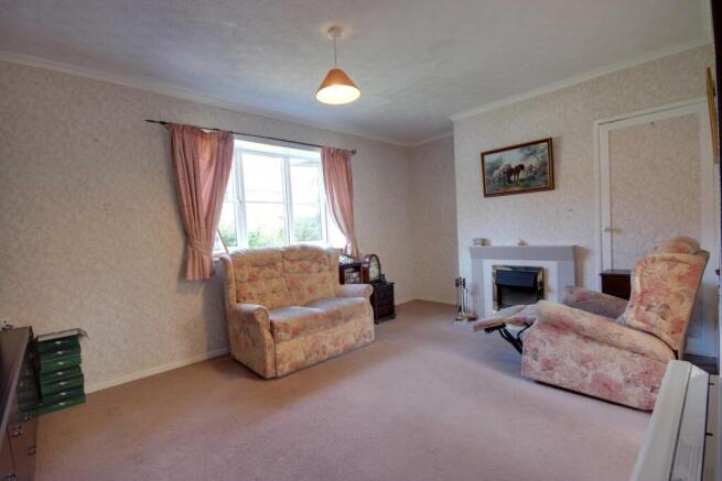 3 bed Semi-Detached for sale Image 9