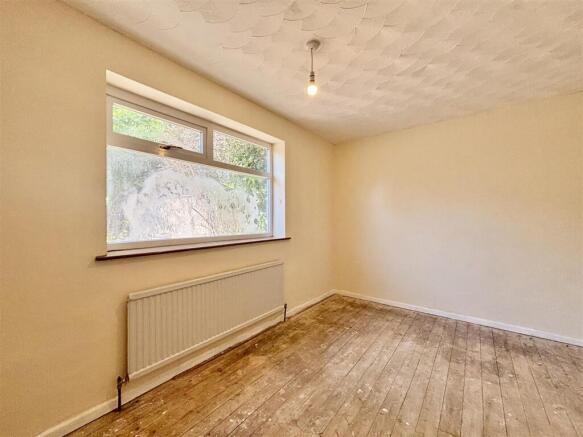 2 bed Detached Bungalow for sale Image 9