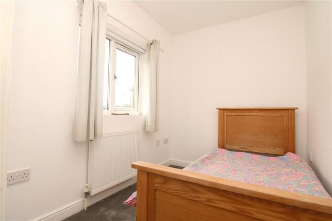 2 bed Flat for sale Image 6