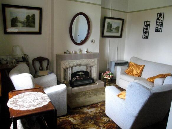 SITTING ROOM