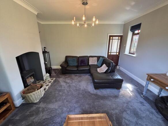 3 bed Semi-Detached for sale Image 7