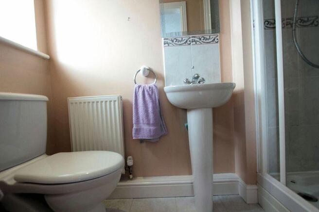 En-suite off b...