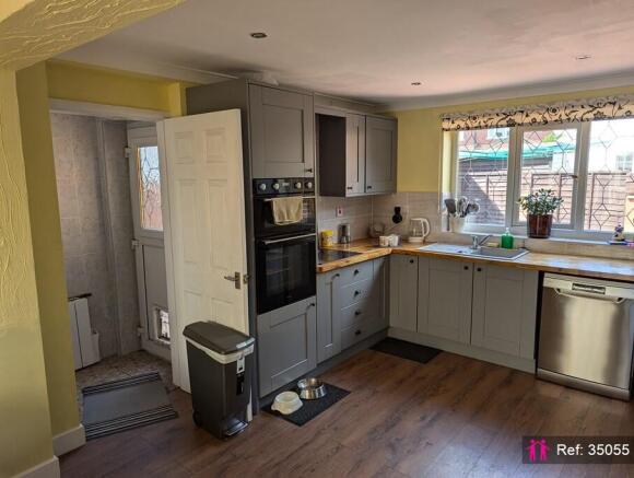 3 bed Detached for sale Image 9