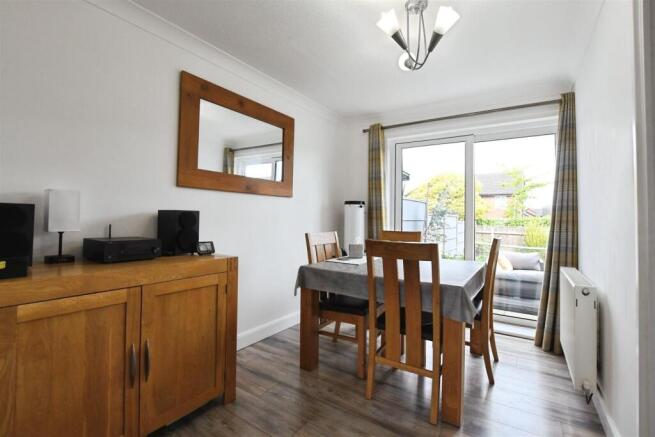 3 bed Semi-Detached for sale Image 6