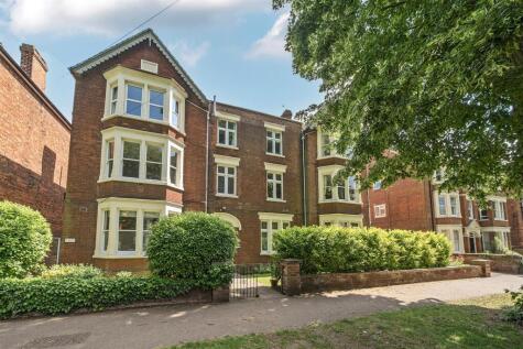 Bushmead Avenue, Bedford