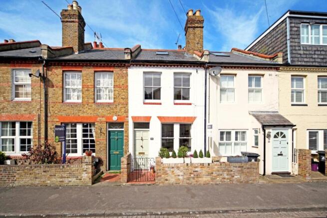 12 Bourne Avenue ...