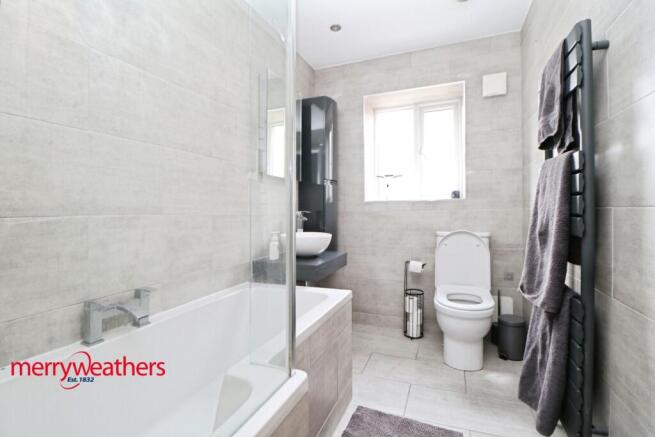 3 bed Semi-Detached for sale Image 8