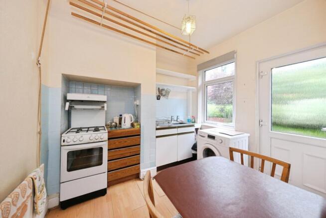 3 bed Semi-Detached for sale Image 4