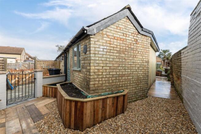 External Office/Workshop