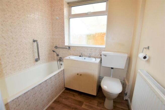 Bathroom.JPG