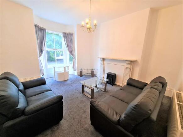 Living Room.jpg