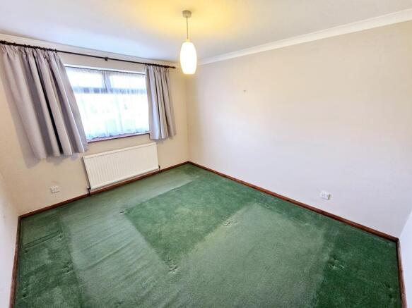 2 bed Semi-Detached Bungalow for sale Image 6