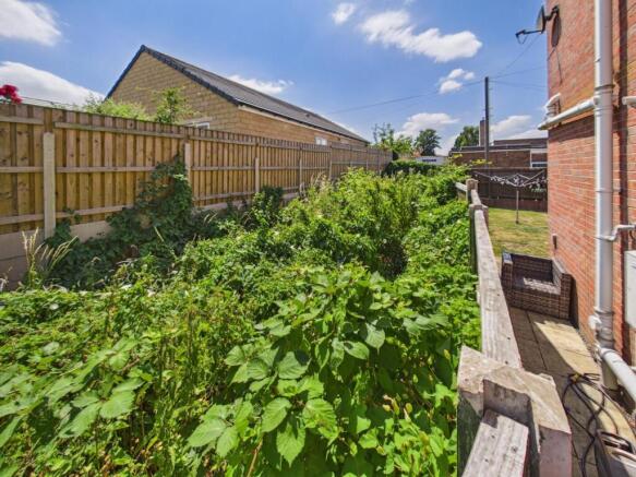 3 bed Semi-Detached for sale Image 5