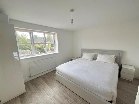 3 bed Detached for sale Image 10