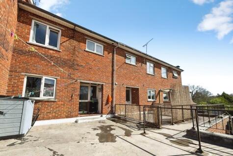 Station Road, Hook, Hampshire, RG27