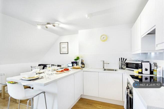 2 bed Flat to rent Image 4