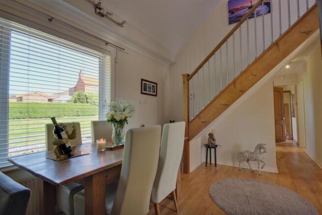 4 bed Detached Bungalow for sale Image 5