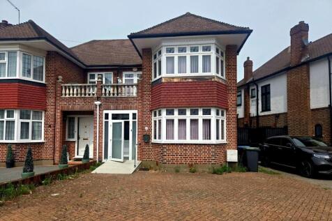 Sussex Way, Cockfosters, EN4