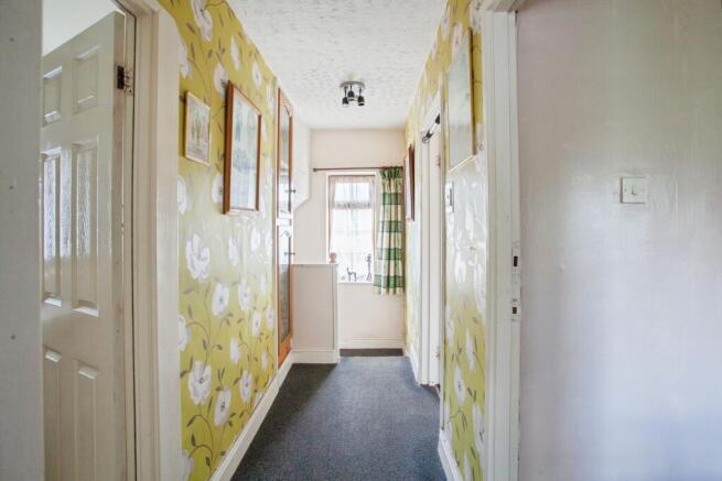 3 bed Semi-Detached for sale Image 9