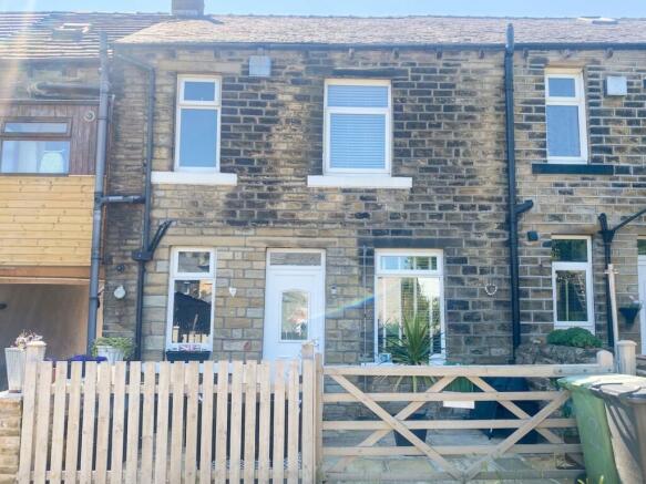 3 bed Terraced for sale in huddersfield