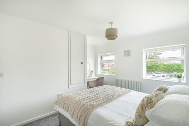 3 bed Terraced for sale Image 9