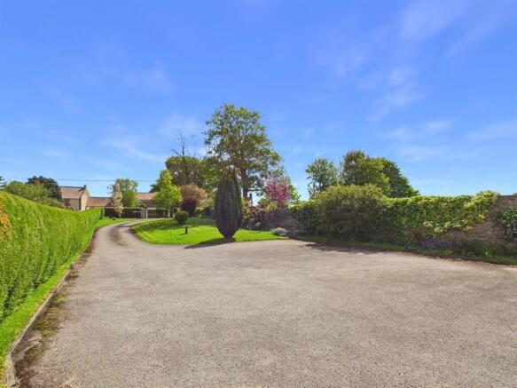 Driveway.jpg