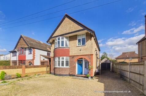 School Lane, Addlestone, Surrey, KT15