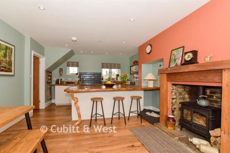 Dunsfold Road, Alfold, Cranleigh, Surrey