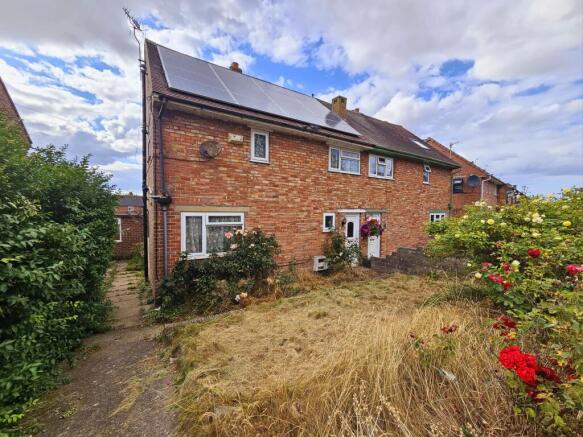 3 bed Semi-Detached for sale Image 12