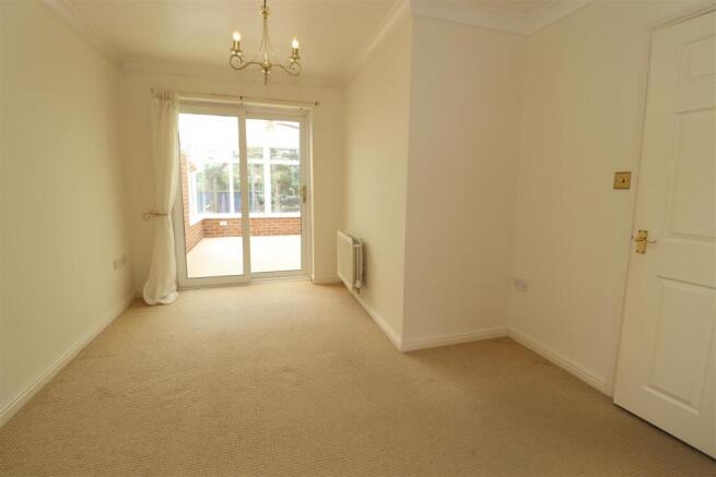 4 bed Detached for sale Image 4
