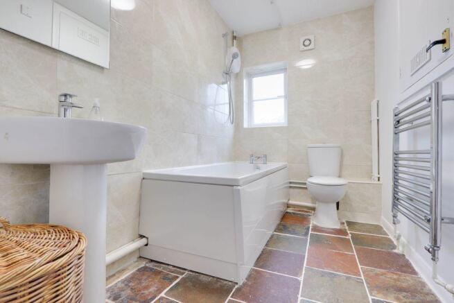 Bathroom (Bathroom)