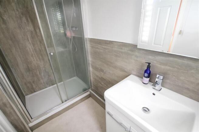 En Suite (1).jpg