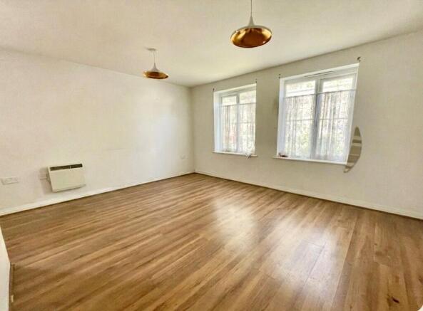 Lounge / Kitchen