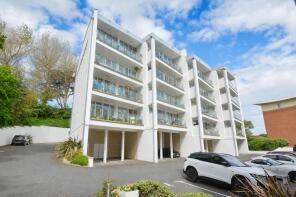 2, 12 The Reach, Luccombe Road, Shanklin PO37 6RN